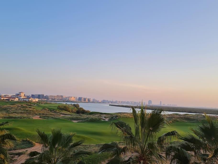 Sunset Yas Island Studio Near F1 And Concerts Abu Dhabi